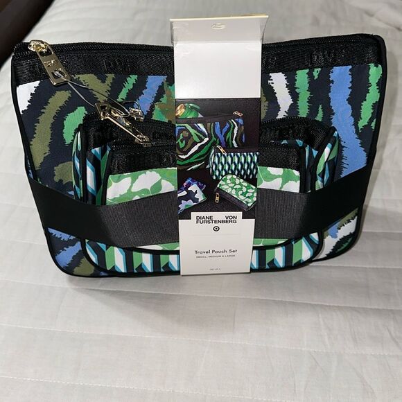 DVF x Target Black Green White Disco Zebra Arrow Geo Ginkgo 3 pack Travel Set - Picture 2 of 12